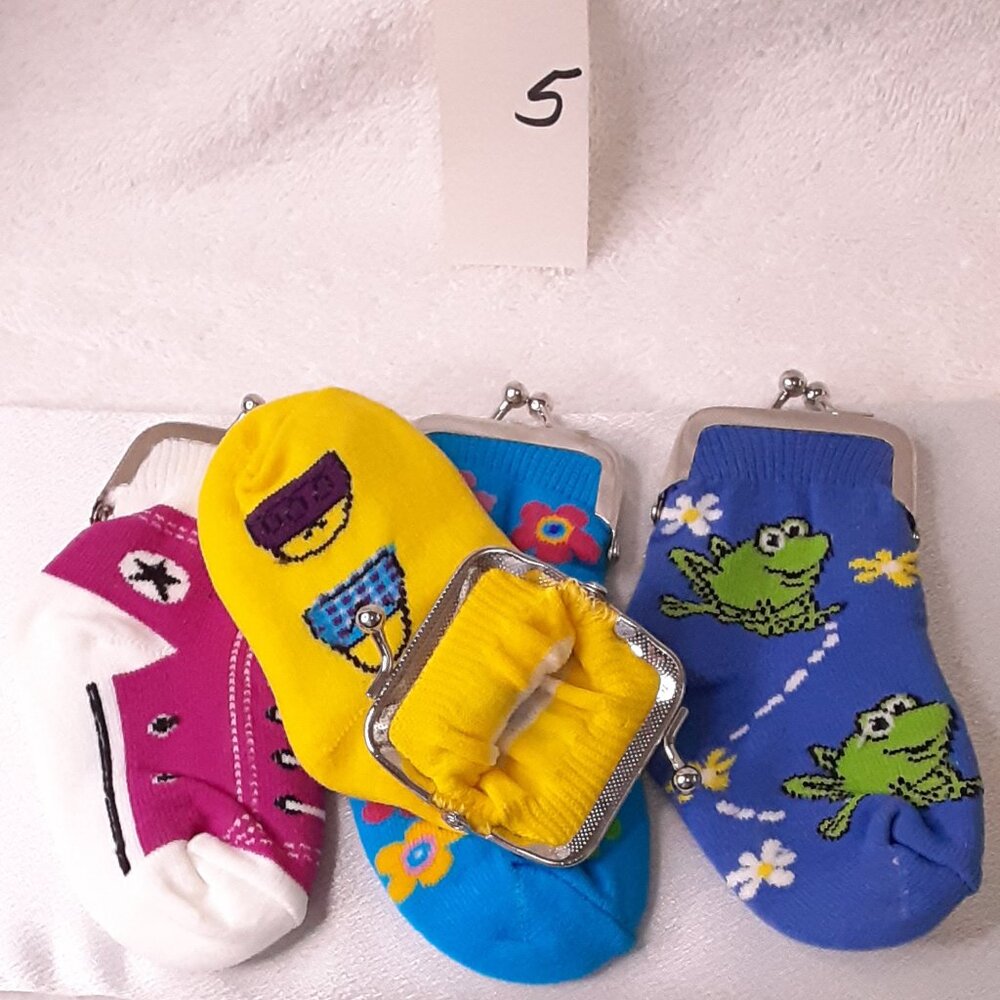 2 HOSTS PICKED NEW kids sock coin purses - Picture 2 of 3